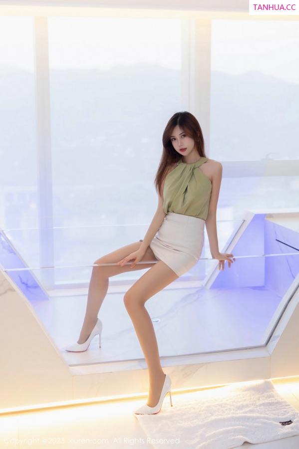 綺裡嘉 绮里嘉 [XiuRen]高清写真图 2023.10.13 No.7503 绮里嘉ula 丝袜美腿第18张图片